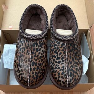 UGG Women’s Tasman Caspian Slippers